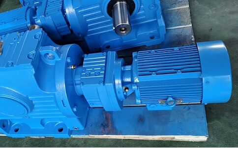 大功率直角減速機(jī)使用注意事項(xiàng)