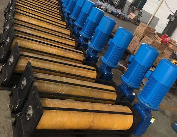 舞臺吊桿雙制動減速機-螺旋錐齒直角減速機現(xiàn)場