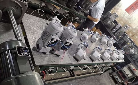 士元直交軸減速機100W-3700W