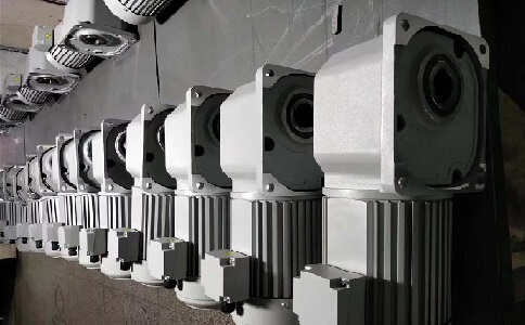 士元電機(jī)SGF35-HL-750-120-S直角中空減速電機(jī)現(xiàn)貨直發(fā)