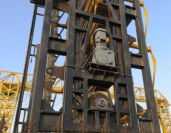 立體車庫減速機(jī)-邁傳K斜齒輪直角減速機(jī)的應(yīng)用