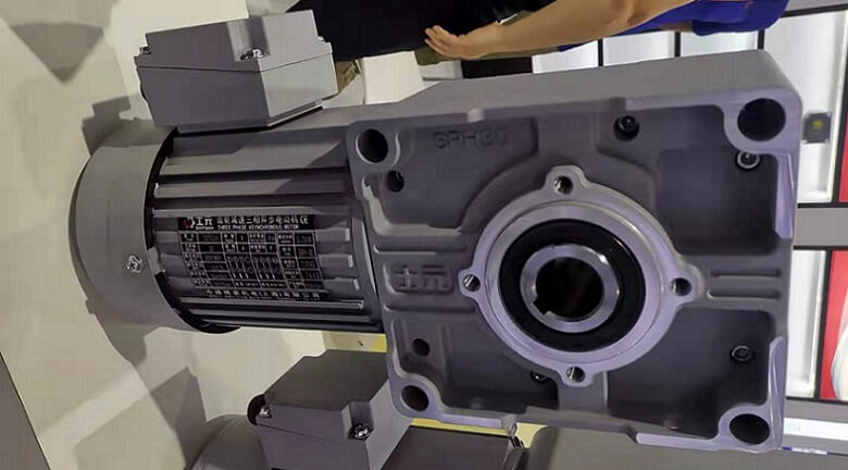 剎車準(zhǔn)雙曲面直角減速機(jī)SRH45-H-1500-S