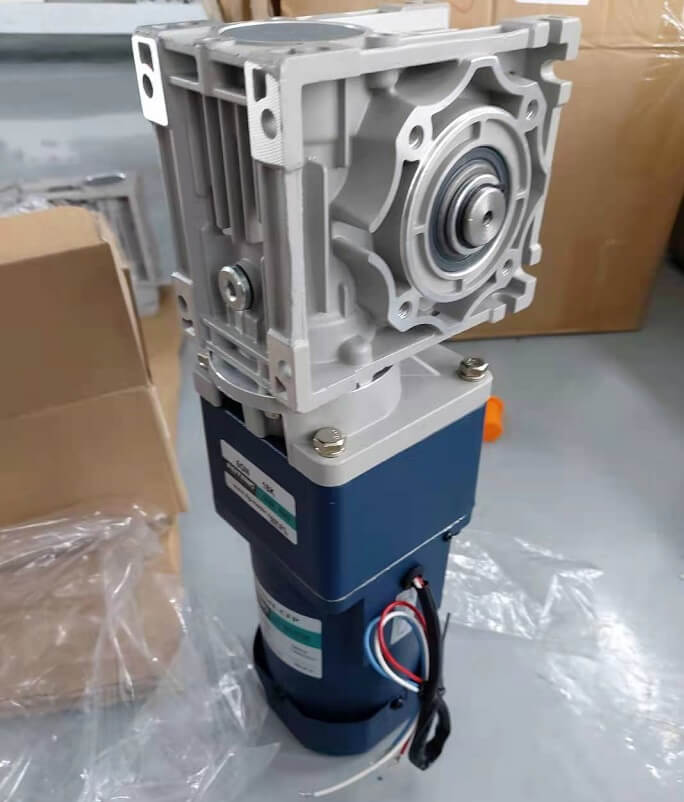 大速比減速機(jī)_慢速24V直流無刷直角減速機(jī) 蘇州邁傳直角減速機(jī)