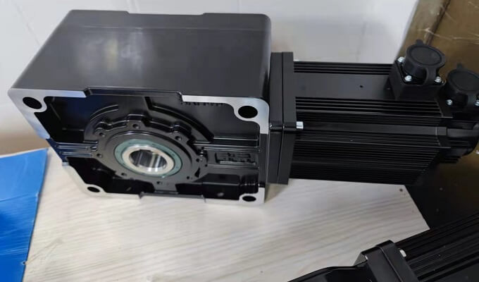 伺服直角齒輪減速機 伺服電機 直角減速機一體機