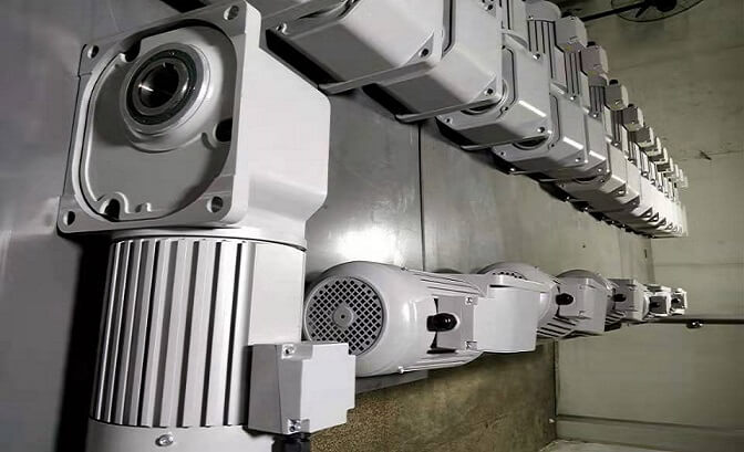 輸出55孔1.5KW40比三相直交軸減速機(jī)