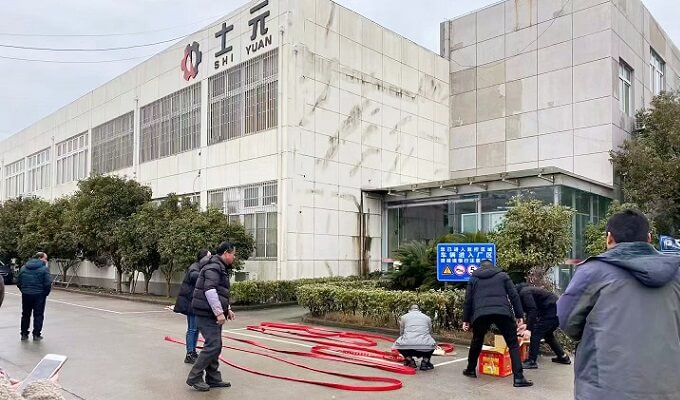 蘇州士元直角電機廠恭祝2022年開工大吉