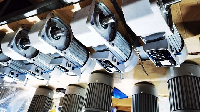 士元減速機(jī) SGF30-SL-400W直角中實(shí)電機(jī) 庫存供應(yīng)