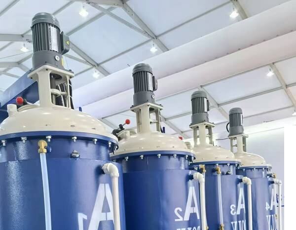 GV立式齒輪減速機(jī)在聚氨酯設(shè)備上的大量應(yīng)用