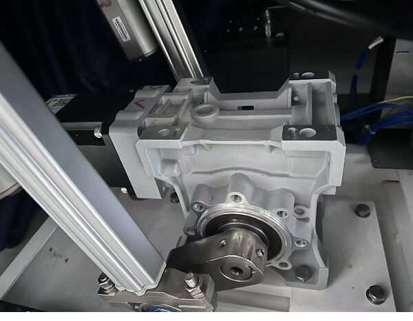 12#錫青銅蝸輪減速機(jī)配伺服電機(jī)在醫(yī)療設(shè)備上的應(yīng)用